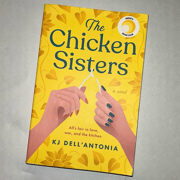 THE CHICKEN SISTERS by KJ Dell’Antonia 📚 Paperback Reese’s Book Club Book - Picture 5 of 9